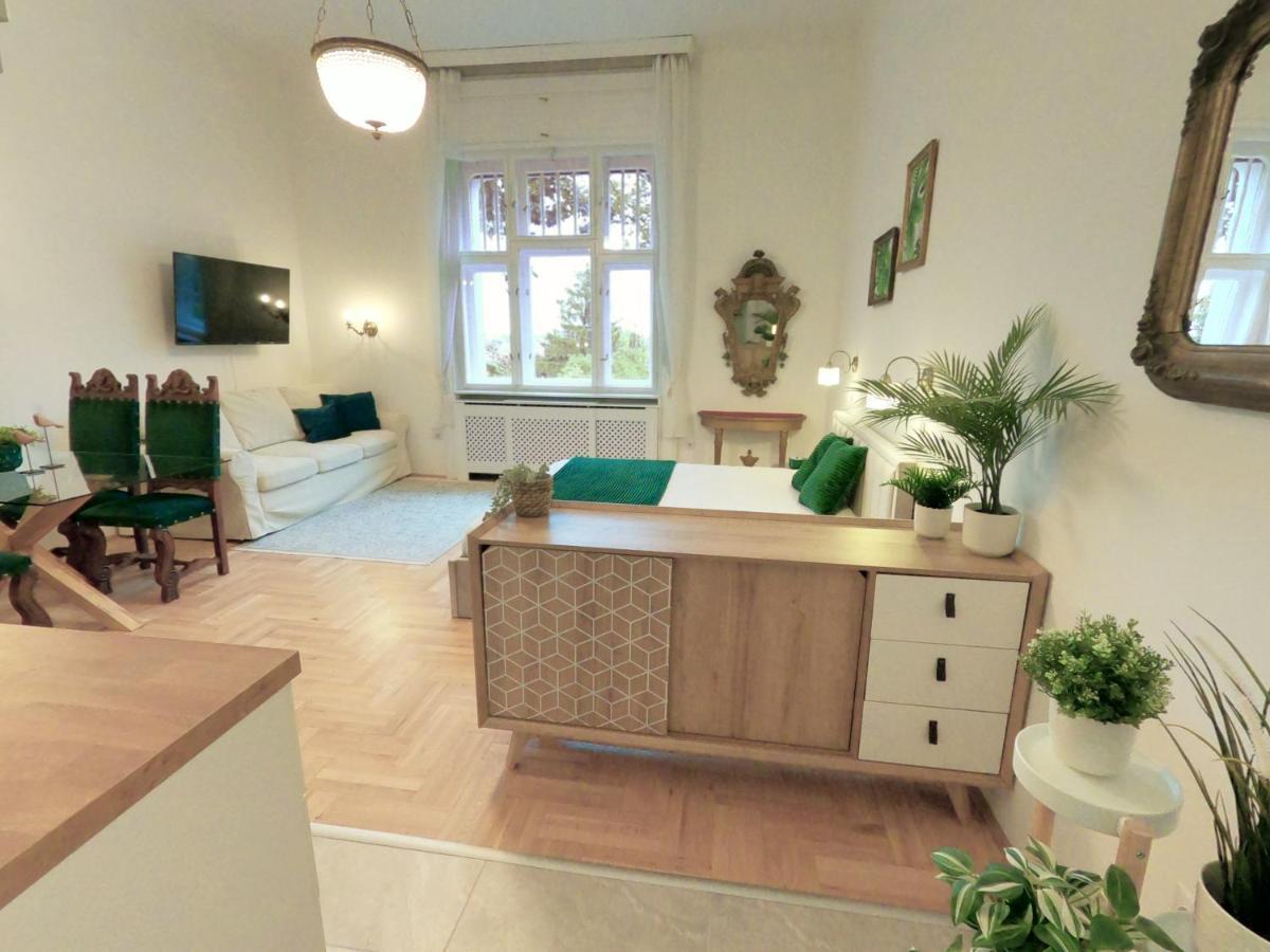 Green Hill Apartment Boedapest Buitenkant foto